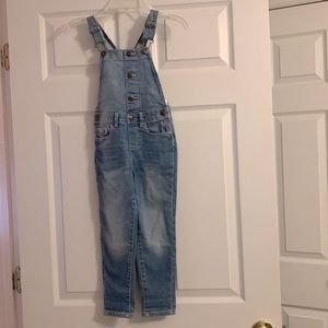 NWT OSHKOSH size 5 denim bib overalls